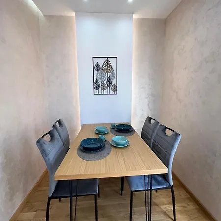 Perla Lux 2 Apartment *