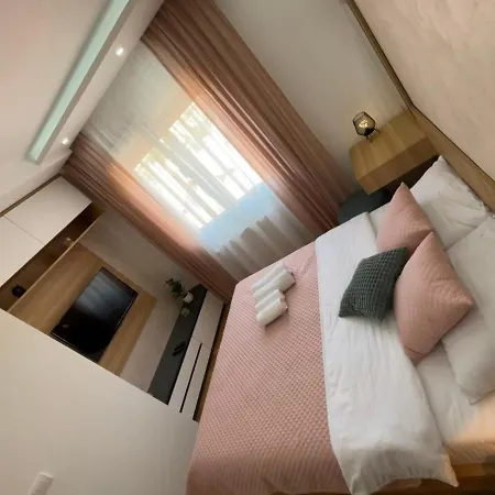 Perla Lux 2